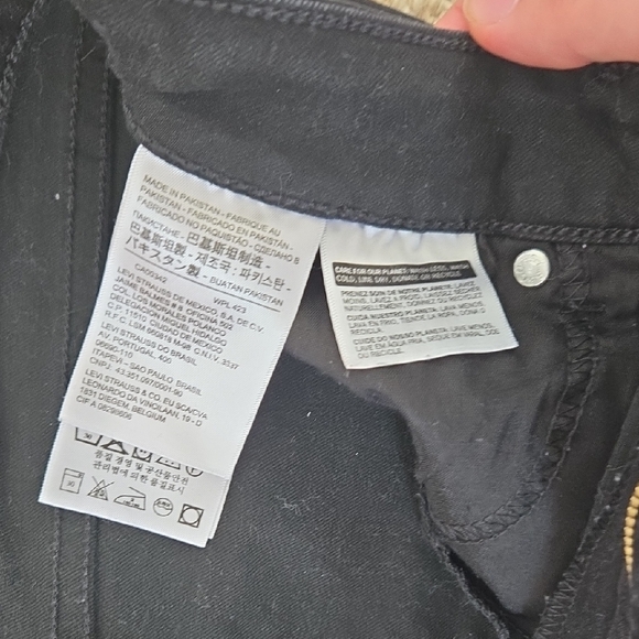 Signature by Levi Strauss Black Straight Leg Jeans - Picture 3 of 6